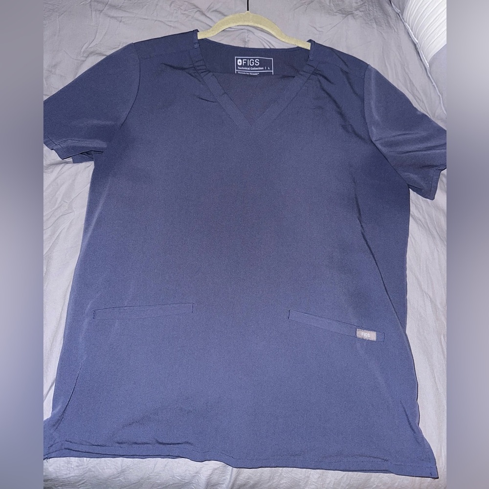 Figs space navy scrub set - L top and M jogger bottoms